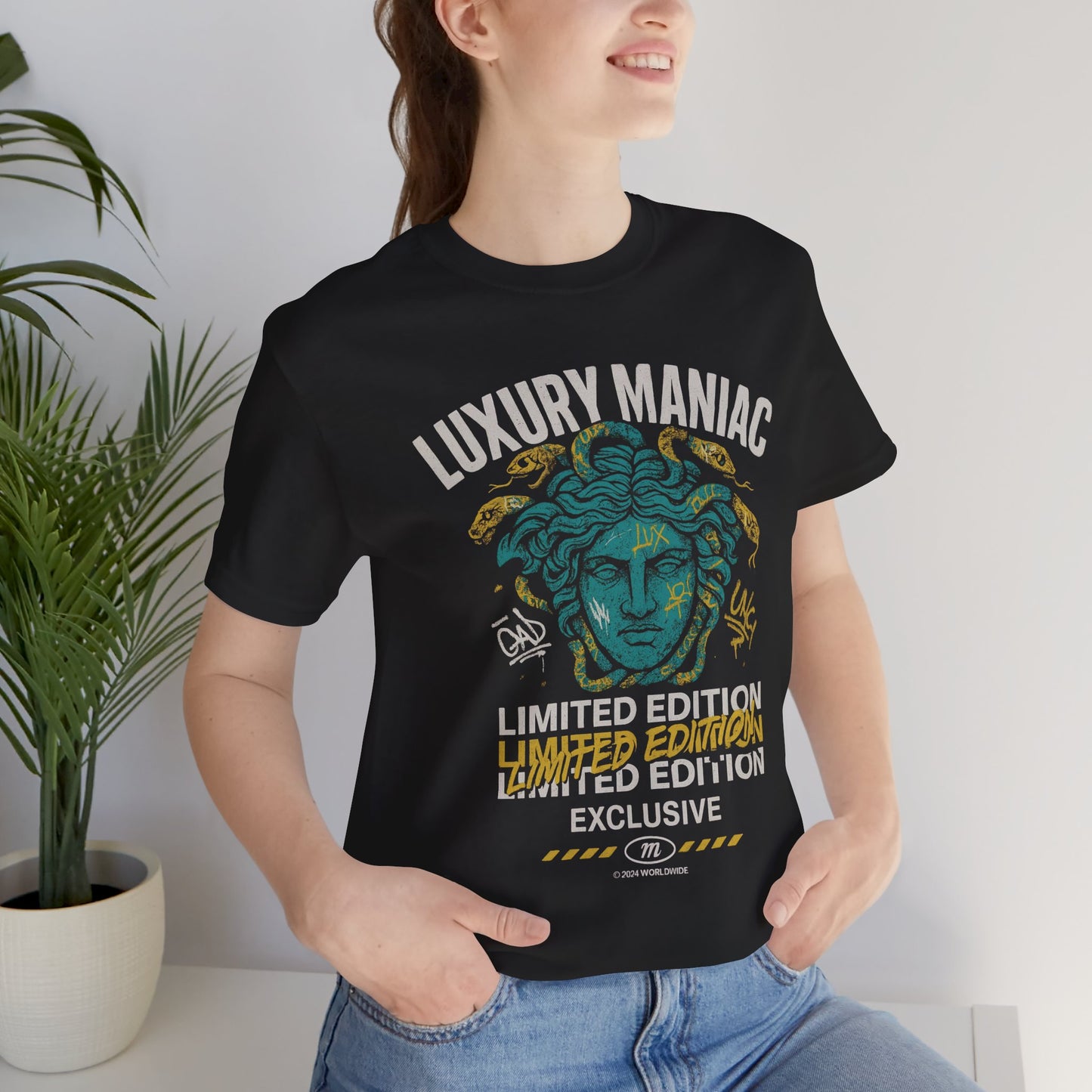 LuxuryManiac® Limited Edition Unisex Streetwear T-Shirt – Premium Urban Fashion Tee