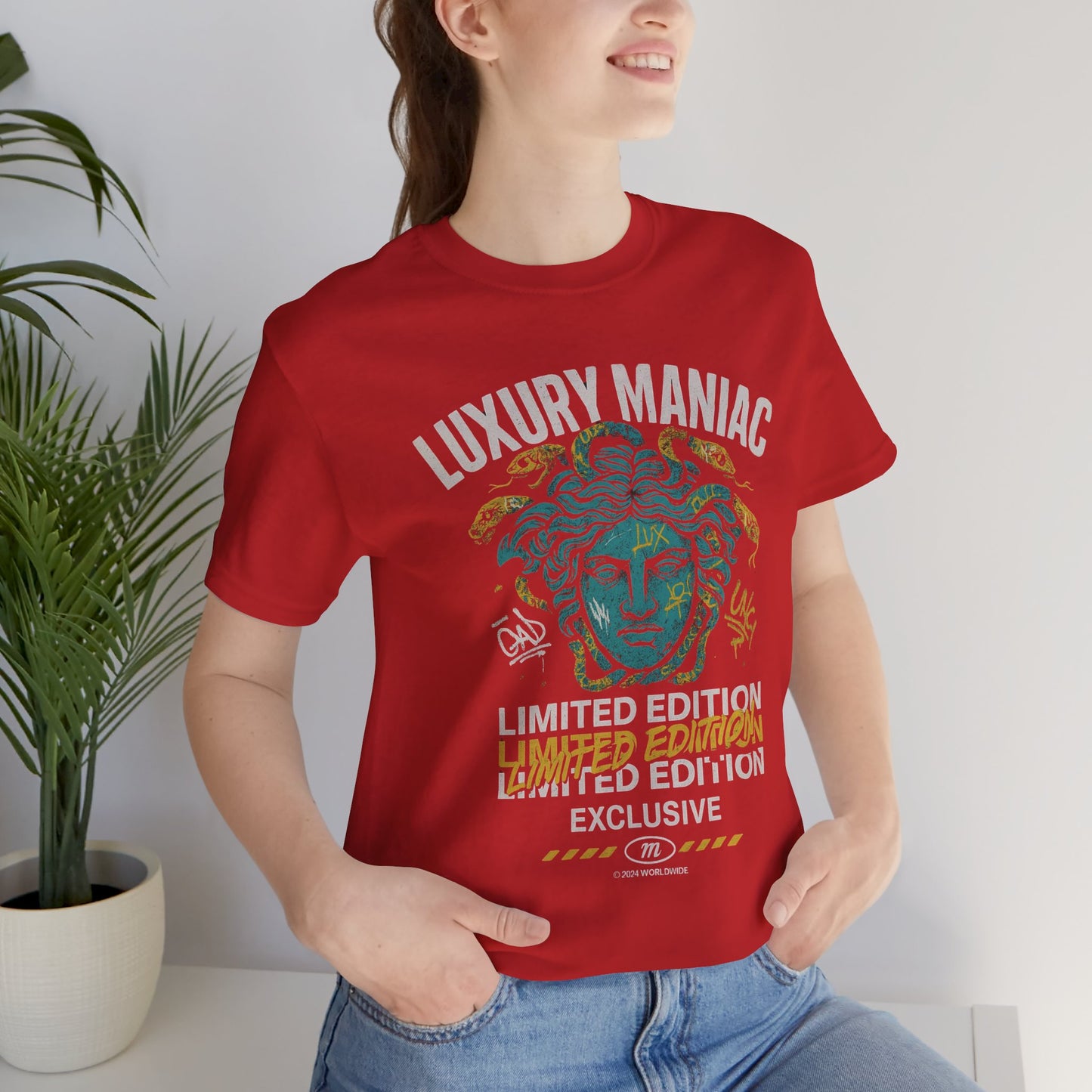 LuxuryManiac® Limited Edition Unisex Streetwear T-Shirt – Premium Urban Fashion Tee